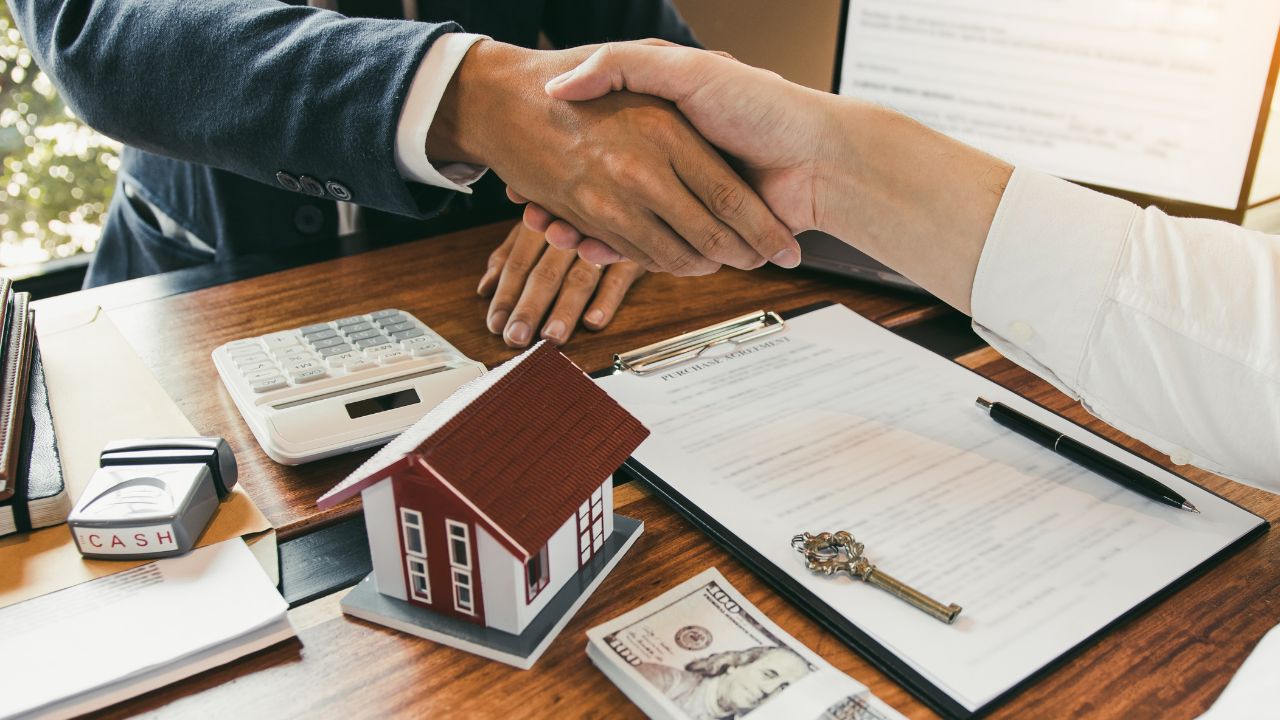 Do Investors Seeking Holistic Financial Planning Need Financial Advisor Bentleigh? Here’s How to Tell