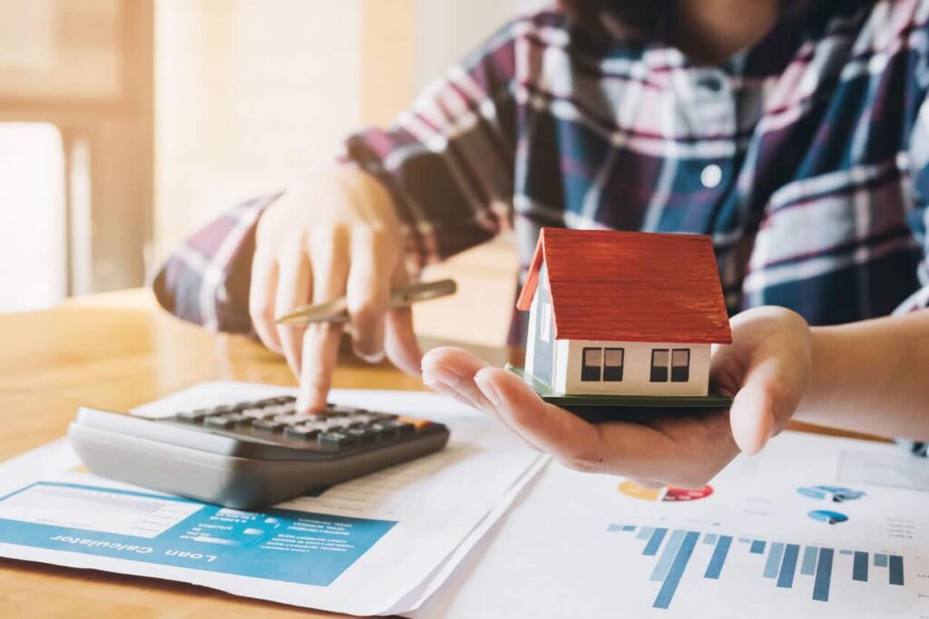 Top 5 Things Investors Seeking Holistic Financial Planning Should Know About Home Loan Refinance